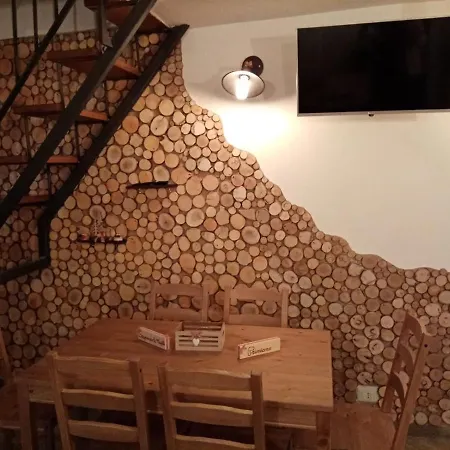 فندق مبيت وإفطار Il Vecchio Lupo 3*