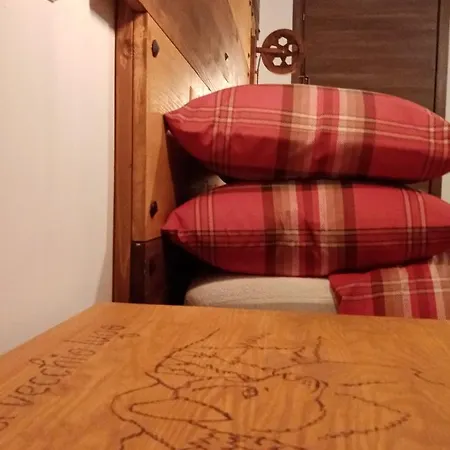 Il Vecchio Lupo فندق مبيت وإفطار كامبو دي جوفي