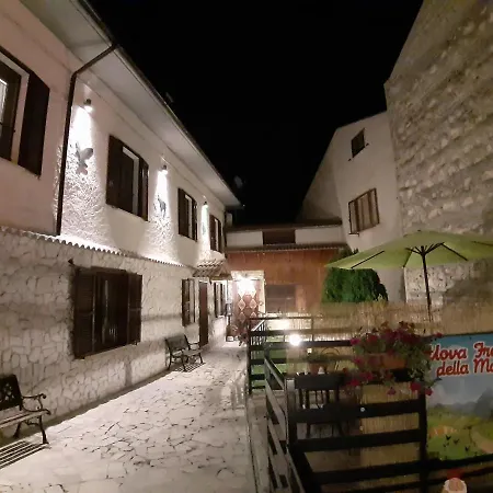 فندق مبيت وإفطار Il Vecchio Lupo كامبو دي جوفي