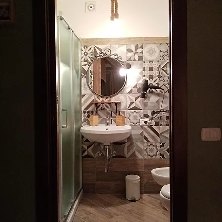 فندق مبيت وإفطار Il Vecchio Lupo كامبو دي جوفي