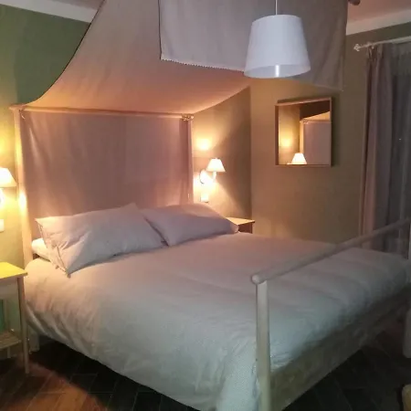 Il Vecchio Lupo فندق مبيت وإفطار كامبو دي جوفي