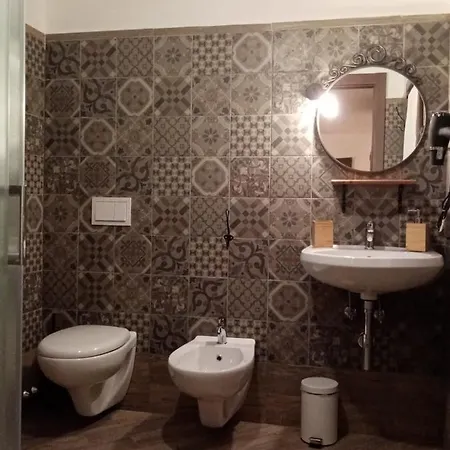 فندق مبيت وإفطار Il Vecchio Lupo 3*