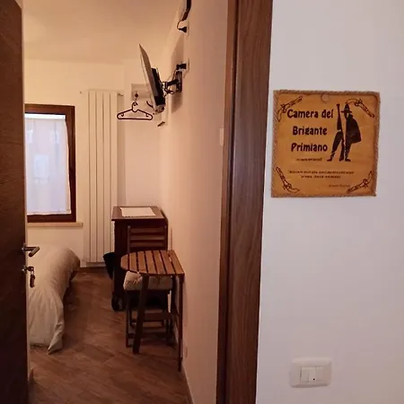 فندق مبيت وإفطار Il Vecchio Lupo 3*