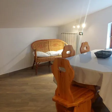 Il Vecchio Lupo Bed & Breakfast *